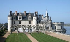 Tour autoguidato dei castelli della Loira in auto: percorso dettagliato Francia Castelli della Loira per conto tuo